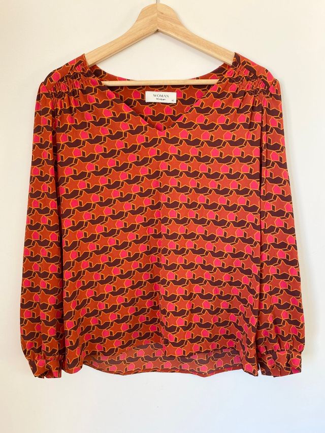 Blusa con estampado de estrellas de Woman