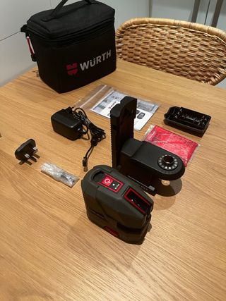 NIVEL LASER POINTLINE PLL18