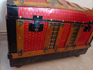Baul antiguo restaurado