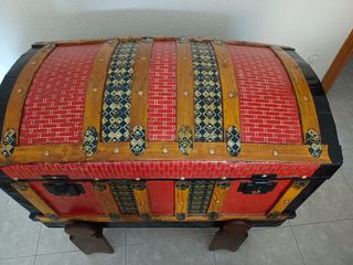 Baul antiguo restaurado