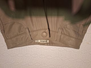 Pantalones de polipiel gris