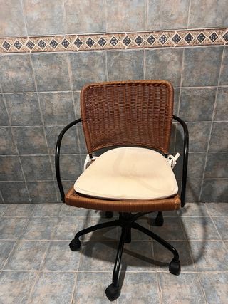 Silla ikea mimbre y forja