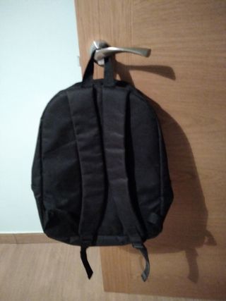 Mochila negra