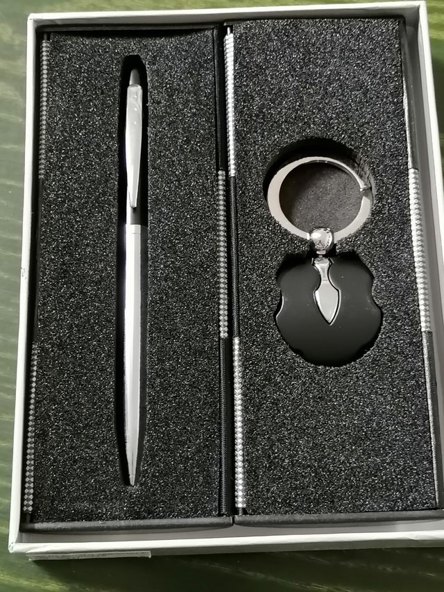 Set regalo biro + portachiavi 