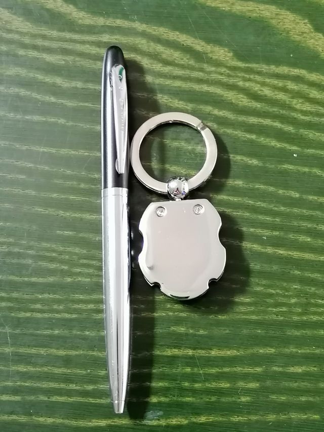 Set regalo biro + portachiavi 