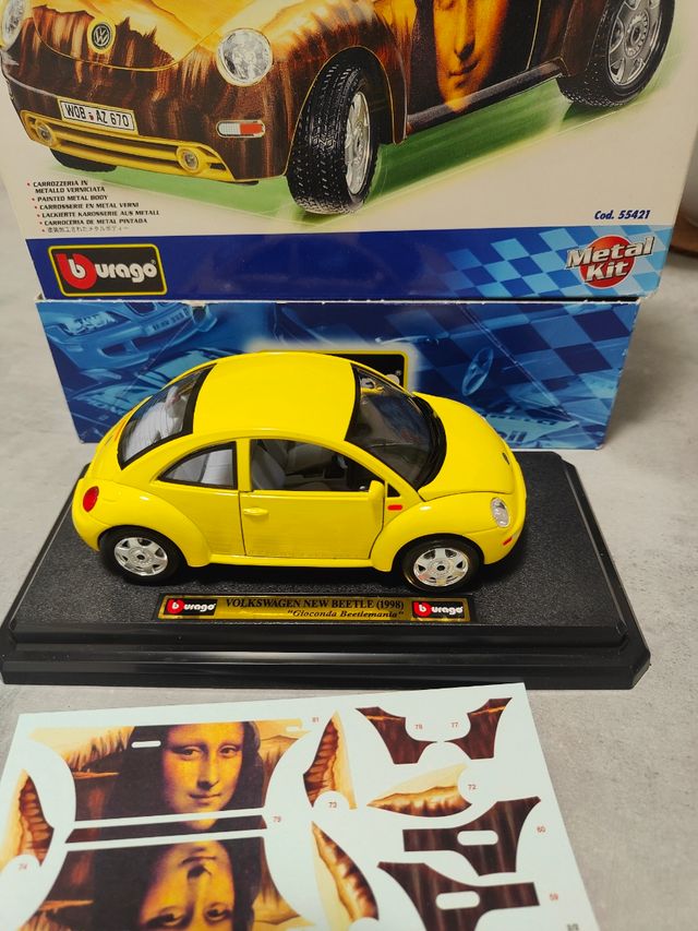 Modello Auto Volkswagen New Beetle