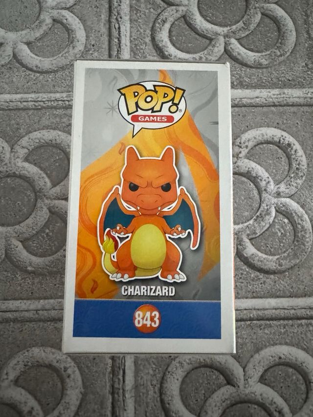 Funko pop Charizard