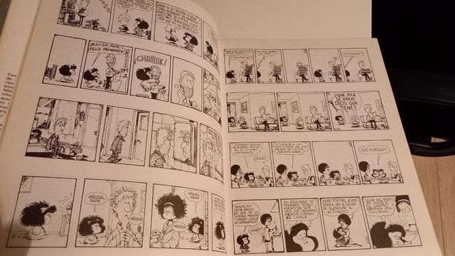 Libro cómic 10 años con Mafalda