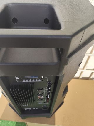 Altavox autoamplificado