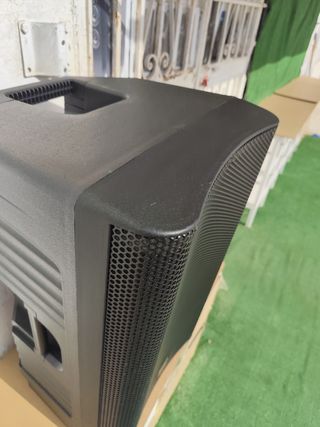 Altavox autoamplificado