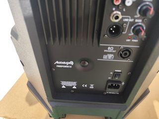 Altavox autoamplificado