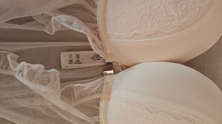 Lencería blanco perla
