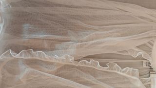 Lencería blanco perla