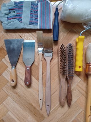 Material pintor, brochas, rodillos..