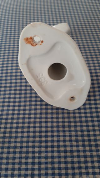 Percha de porcelana