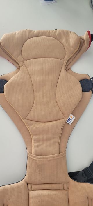 Mochila portabebé Chicco, como nueva