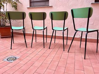 Sedie in formica verdi struttura nera