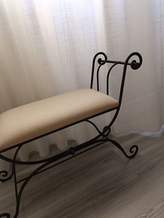 Banqueta de forja hecha a mano