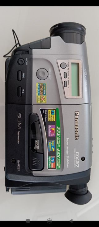 Videocamara Panasonic RX27