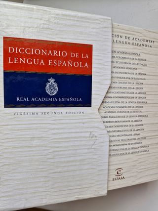 Diccionario de la lengua española .Edición 2001