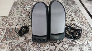 Altavoces Logitech X-120 2.0 PC jack 3.5mm