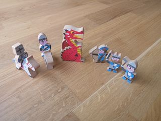 Muñecos de madera Janod ,caballeros