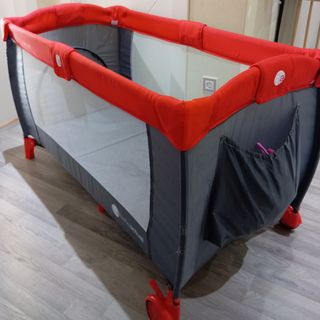 Carro de paseo de bebé