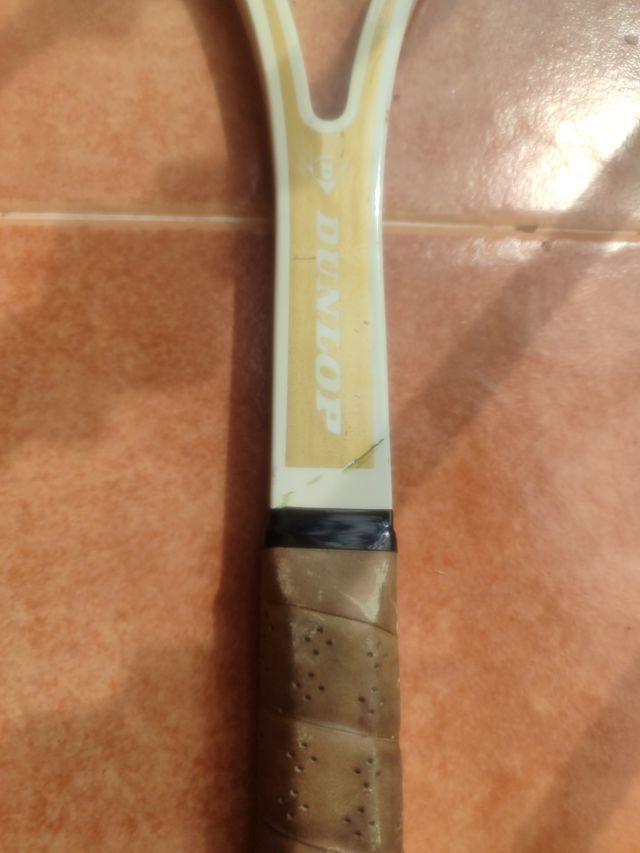 Raqueta de tenis clásica