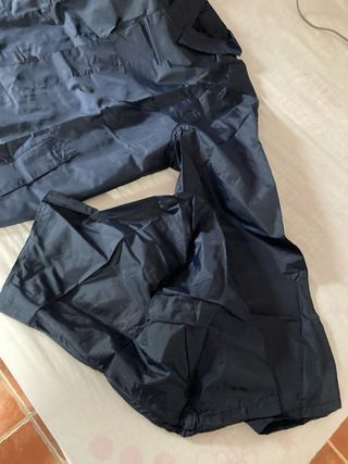 Impermeable largo sin estrenar