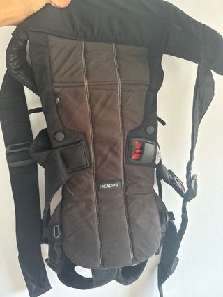 Mochila de porteo babyBjorn