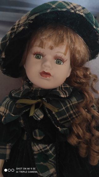 Bambola in ceramica 