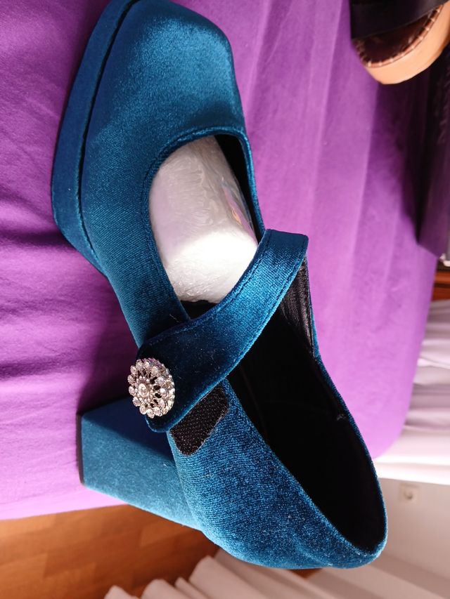 Zapatos antelina azul