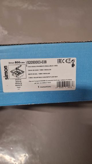 Caja enchufes empotrable