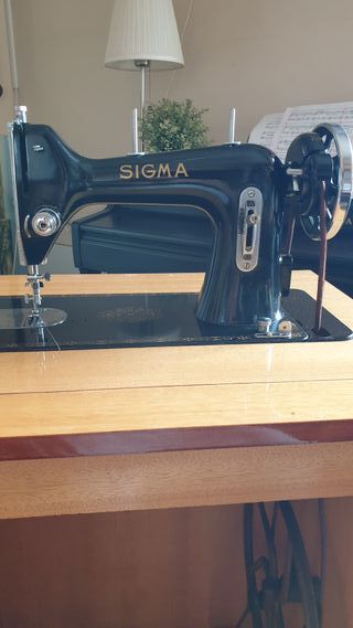 Vendo máquina de coser antigua SIGMA