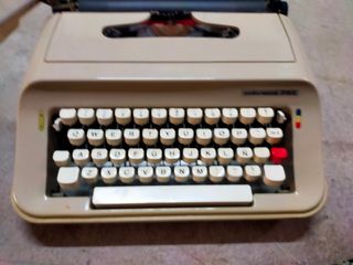 Maquina escribir Underwood 319 E