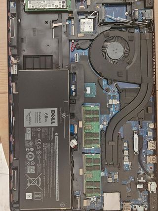 Laptop Dell para trabajar y jugar i7 RAM16,ssd500