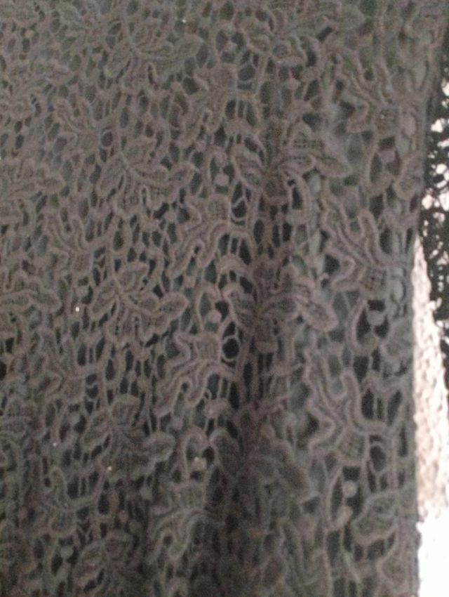 Vestido negro crochet manga larga