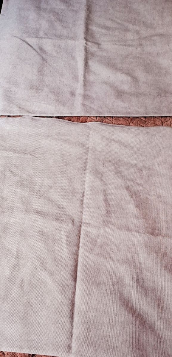 Dos fundas de cojin lila claro