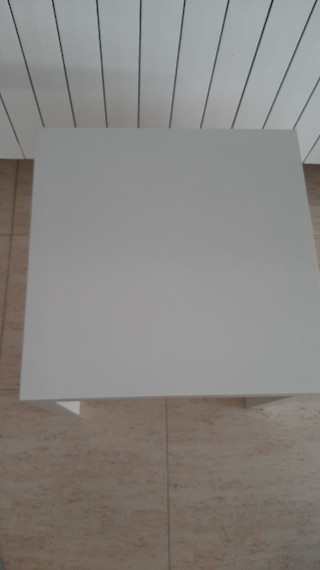 Mesa auxiliar pequeña,en oferta!