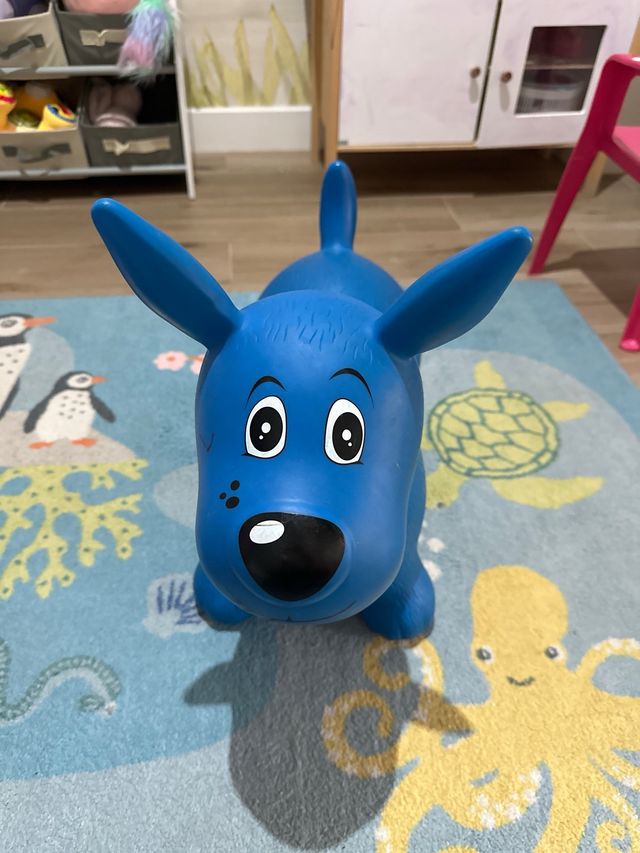 Perro daltador de goma dura