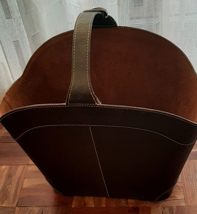 Leñero/mantero/revistero