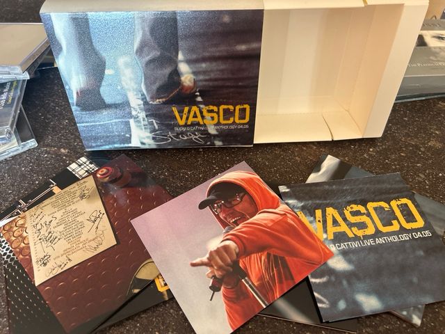 Vasco Rossi cofanetto cd +dvd