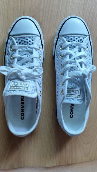 Zapatillas Converse Blancas caladas talla 39