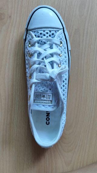 Zapatillas Converse Blancas caladas talla 39