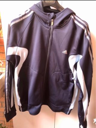 Sudadera de cremallera.