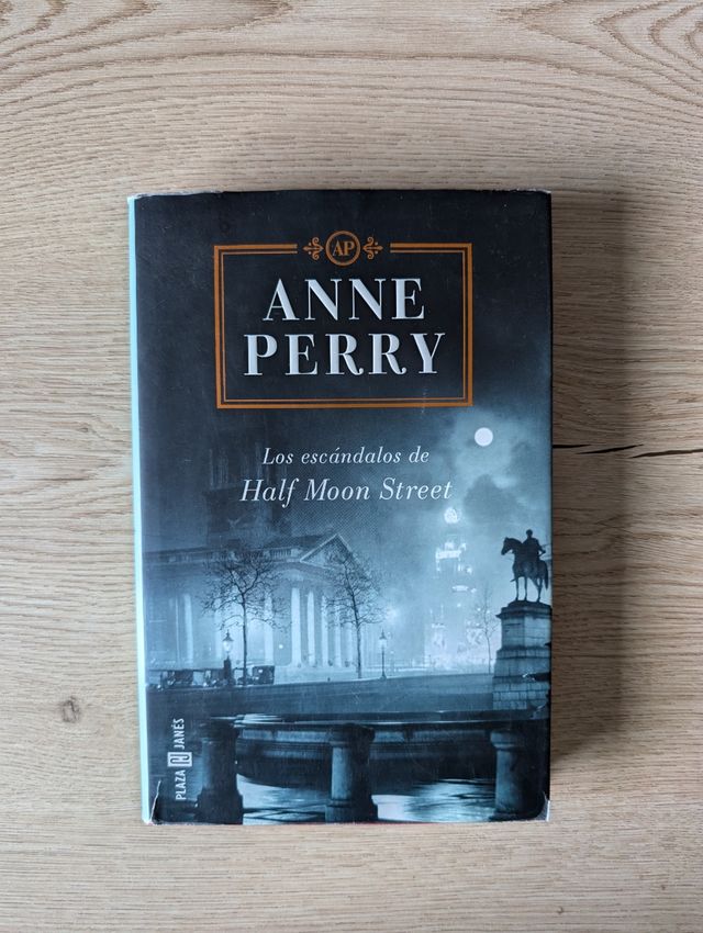 'Los escándalos de Half Moon Street'