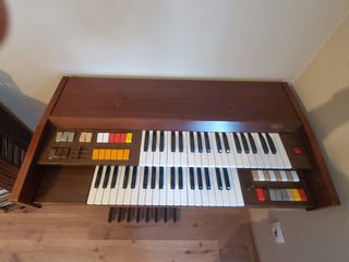 Piano Farisa Capitol eléctrico