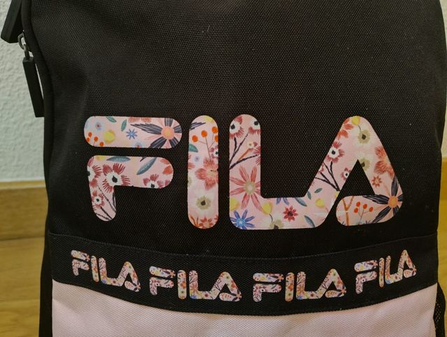 Mochila y estuche Fila