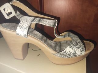 Sandalias tacón unisa