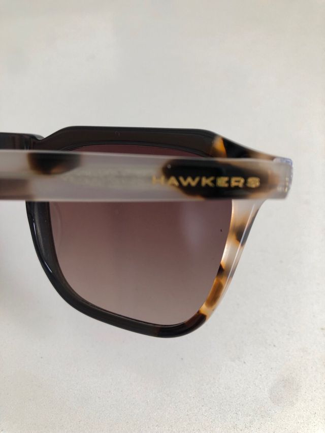 Gafas de sol hawkers cuadradas